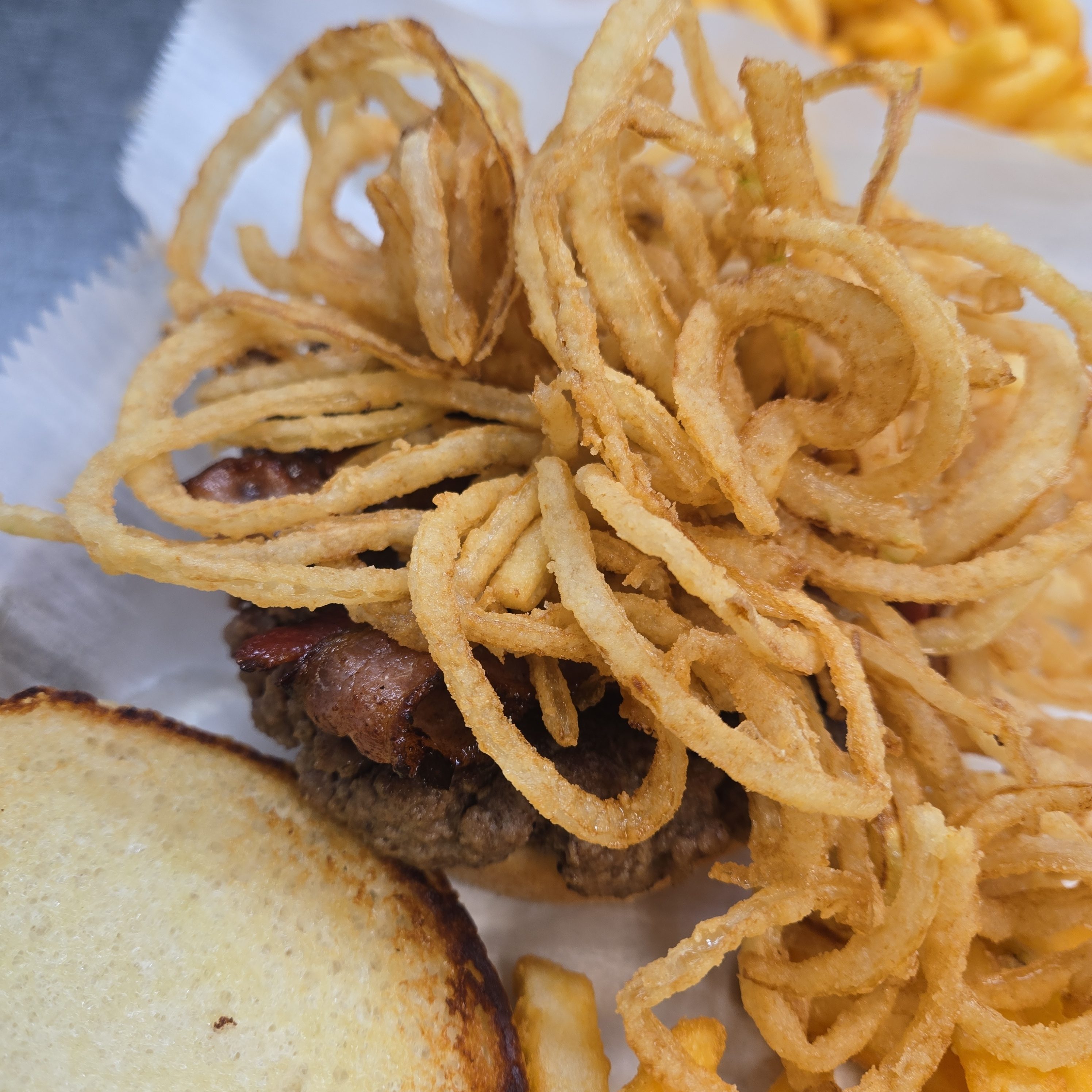 Crispy Onion Burger.